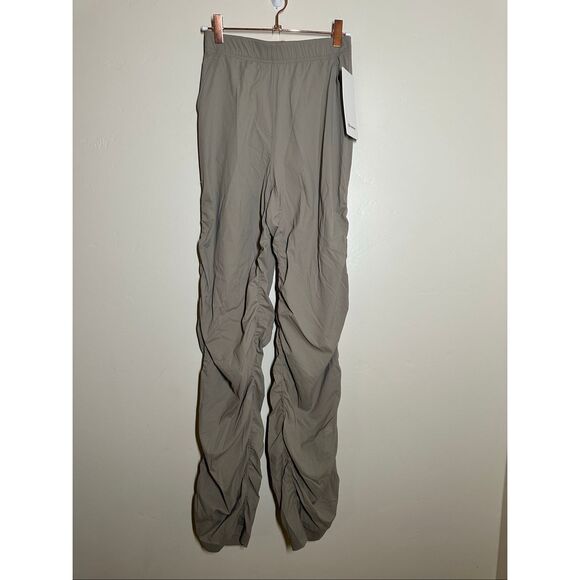 Lululemon Tan Dance Studio Slim Fit HR Flared Pants Size XS New - Picture 5 of 11